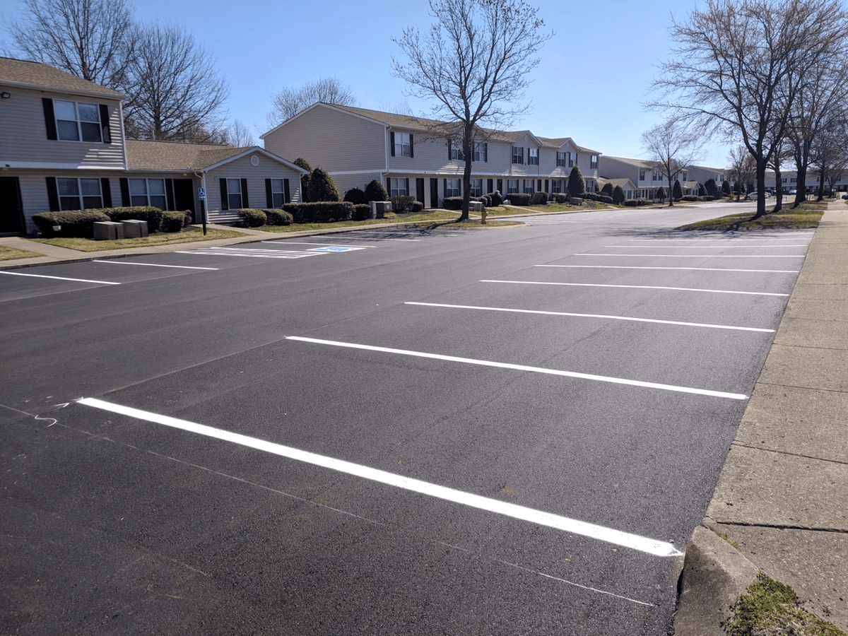 College Station TX Asphalt asphalt contractor - asphalt sealer